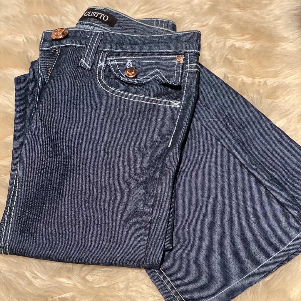 Gustto Jeans - New Never Worn